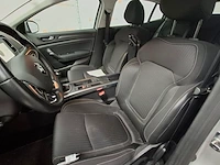 Personenauto, renault, megane, 2018 - afbeelding 38 van  79