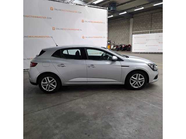Personenauto, renault, megane, 2018 - afbeelding 34 van  79