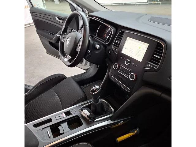 Personenauto, renault, megane, 2018 - afbeelding 58 van  79