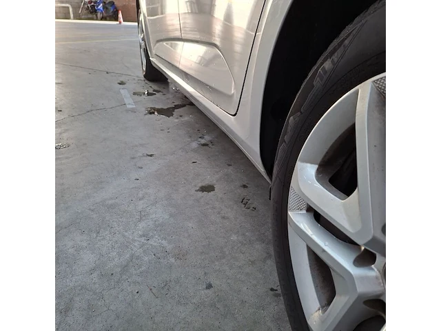 Personenauto, renault, megane, 2018 - afbeelding 20 van  48