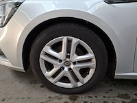 Personenauto, renault, megane, 2018 - afbeelding 21 van  48