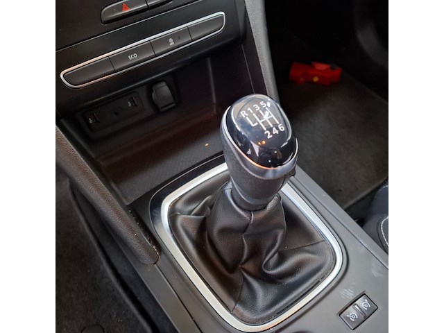 Personenauto, renault, megane, 2019 - afbeelding 33 van  70