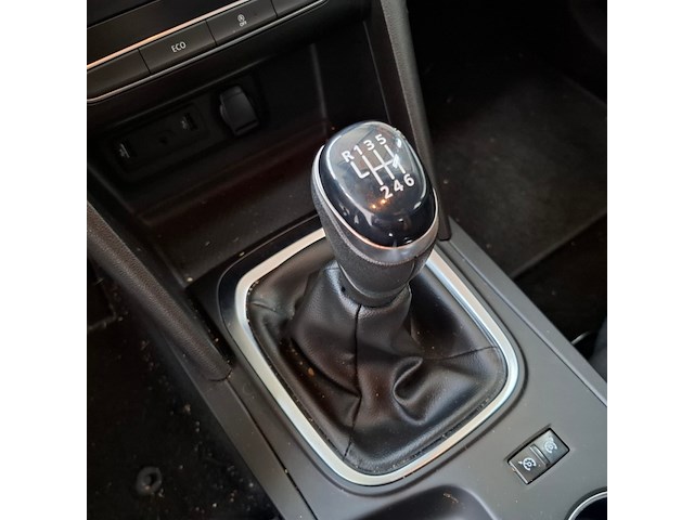 Personenauto, renault, megane, 2019 - afbeelding 38 van  70