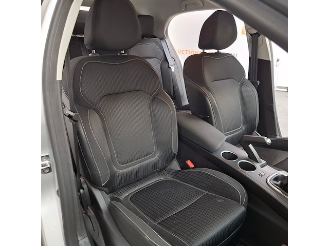 Personenauto, renault, megane, 2019 - afbeelding 50 van  70