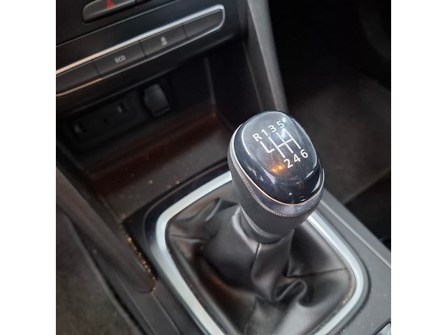 Personenauto, renault, megane, 2019 - afbeelding 33 van  66