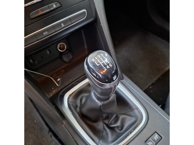 Personenauto, renault, megane, 2019 - afbeelding 48 van  79