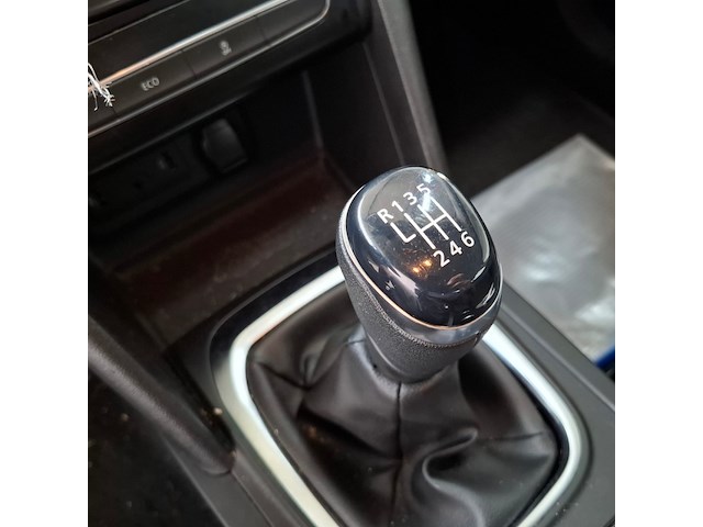 Personenauto, renault, megane, 2019 - afbeelding 35 van  73