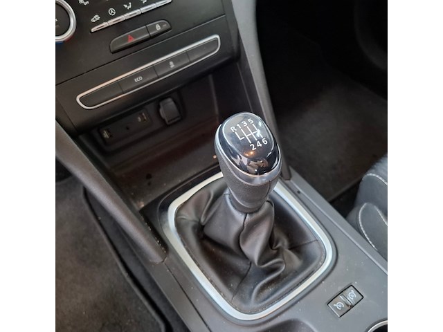 Personenauto, renault, megane, 2019 - afbeelding 38 van  71