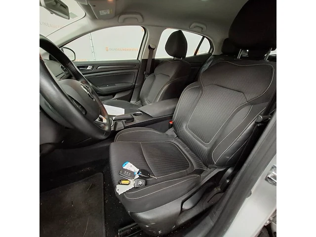 Personenauto, renault, megane, 2019 - afbeelding 33 van  72