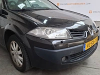 Personenauto, renault, mégane coupé-cabriolet, 2.0-16v tech line, 2006 - afbeelding 15 van  77