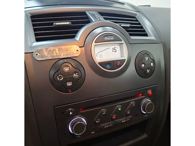 Personenauto, renault, mégane coupé-cabriolet, 2.0-16v tech line, 2006 - afbeelding 43 van  77