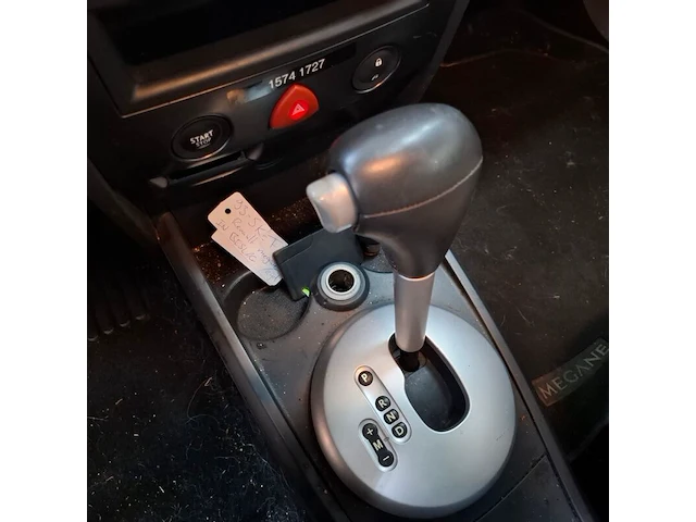 Personenauto, renault, mégane coupé-cabriolet, 2.0-16v tech line, 2006 - afbeelding 44 van  77