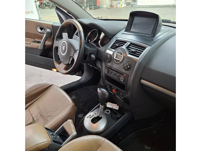 Personenauto, renault, mégane coupé-cabriolet, 2.0-16v tech line, 2006 - afbeelding 54 van  77