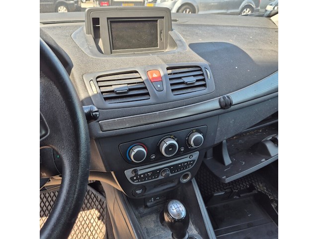 Personenauto, renault, mégane estate, 1.6 expression, 2010 - afbeelding 3 van  13