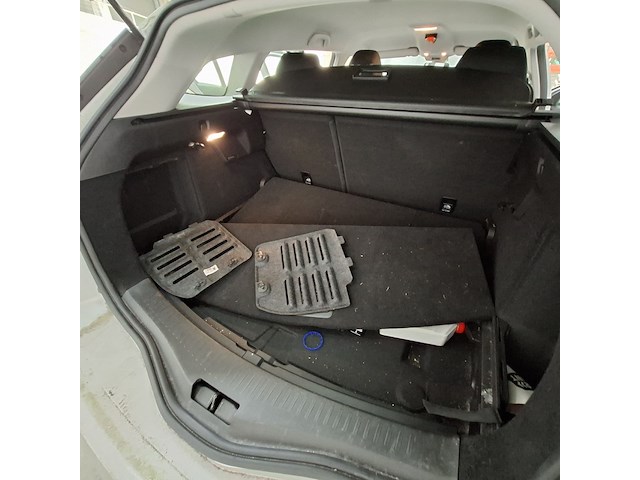 Personenauto, renault, megane estate - afbeelding 30 van  54