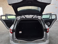 Personenauto, renault, mégane estate - afbeelding 35 van  59