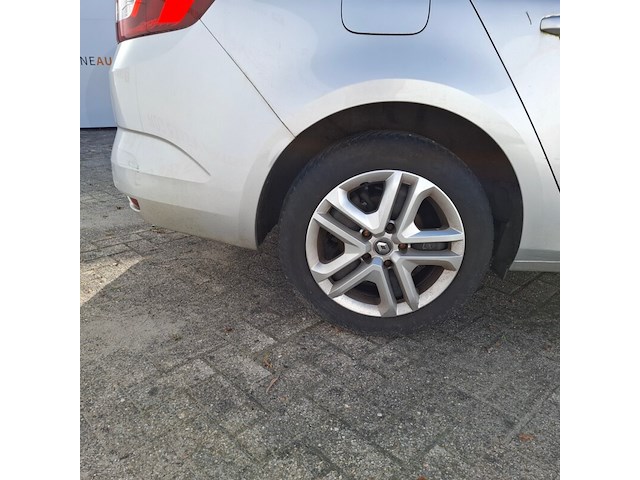 Personenauto, renault, megane estate - afbeelding 11 van  57