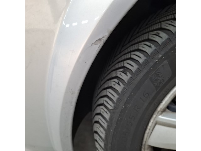 Personenauto, renault, mégane grand tour, 2.0-16v expression luxe, 2004 - afbeelding 2 van  54