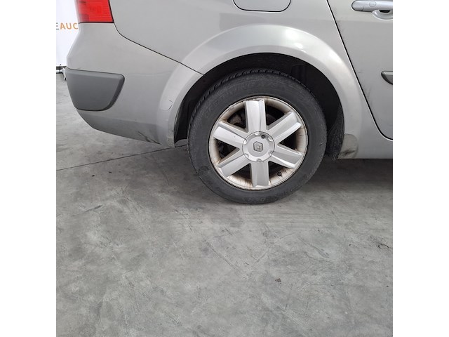 Personenauto, renault, mégane grand tour, 2.0-16v expression luxe, 2004 - afbeelding 5 van  54