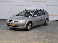 Personenauto, renault, mégane grand tour, 2.0-16v expression luxe, 2004 - afbeelding 1 van  54