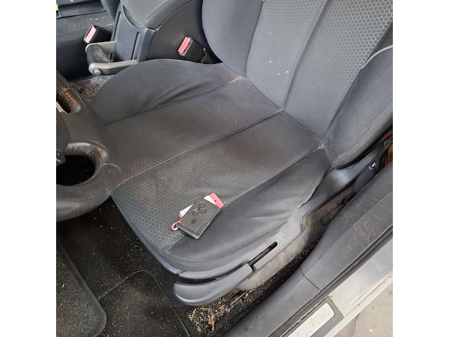 Personenauto, renault, mégane grand tour, 2.0-16v expression luxe, 2004 - afbeelding 15 van  54