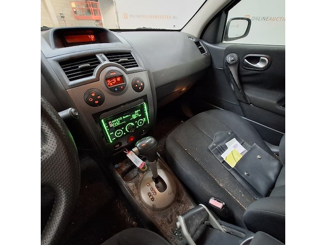 Personenauto, renault, mégane grand tour, 2.0-16v expression luxe, 2004 - afbeelding 24 van  54