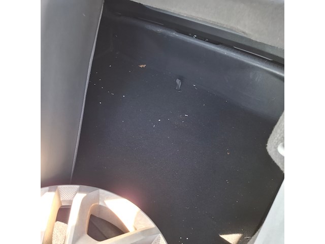 Personenauto, renault, megane, schade-auto - afbeelding 3 van  54