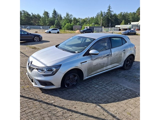 Personenauto, renault, megane, schade-auto - afbeelding 1 van  54
