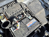 Personenauto, renault, megane, schade-auto - afbeelding 16 van  54