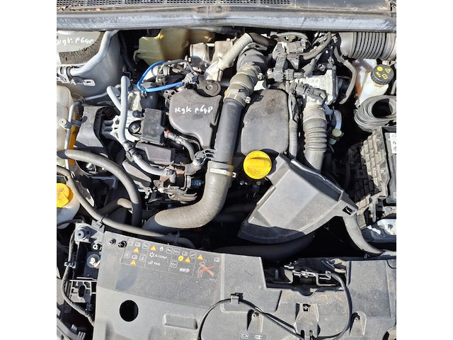 Personenauto, renault, megane, schade-auto - afbeelding 17 van  54