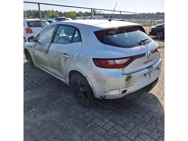 Personenauto, renault, megane, schade-auto - afbeelding 20 van  54