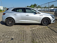 Personenauto, renault, megane, schade-auto - afbeelding 25 van  54