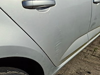 Personenauto, renault, megane, schade-auto - afbeelding 27 van  54