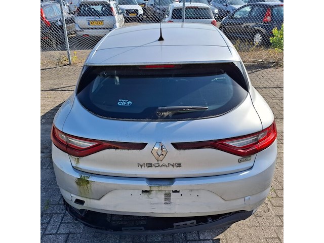 Personenauto, renault, megane, schade-auto - afbeelding 29 van  54