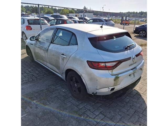 Personenauto, renault, megane, schade-auto - afbeelding 31 van  54