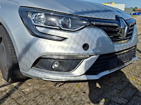 Personenauto, renault, megane, schade-auto - afbeelding 38 van  54