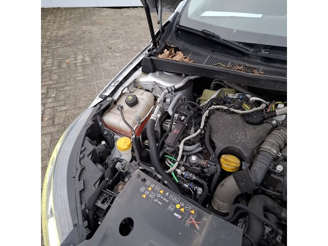 Personenauto, renault, megane - afbeelding 26 van  36