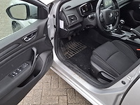 Personenauto, renault, megane - afbeelding 45 van  45