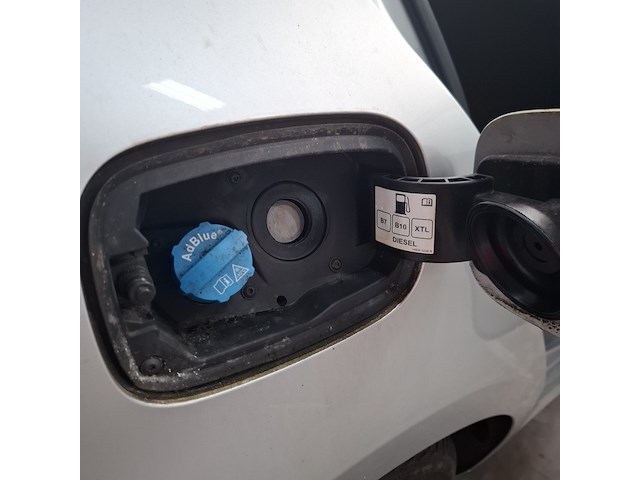 Personenauto, renault, megane - afbeelding 14 van  29