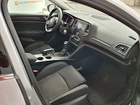 Personenauto, renault, megane - afbeelding 14 van  26