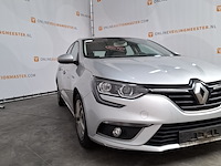 Personenauto, renault, megane - afbeelding 20 van  26