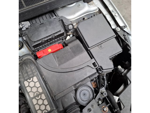 Personenauto, renault, megane - afbeelding 40 van  57