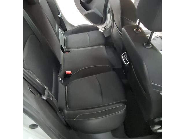 Personenauto, renault, megane - afbeelding 17 van  24