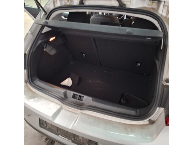 Personenauto, renault, megane - afbeelding 33 van  60
