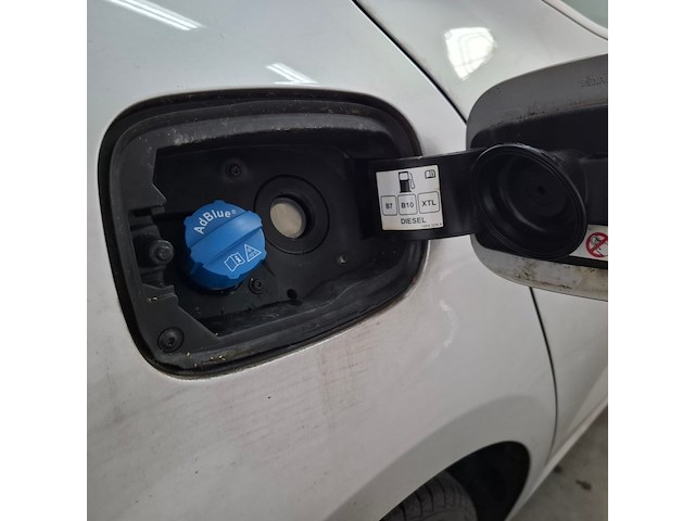 Personenauto, renault, megane - afbeelding 40 van  60