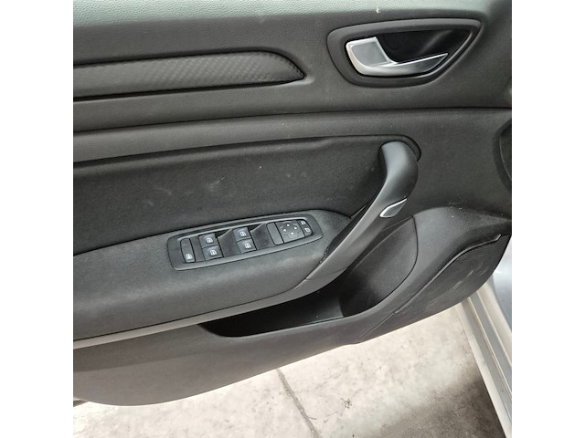 Personenauto, renault, megane - afbeelding 10 van  39