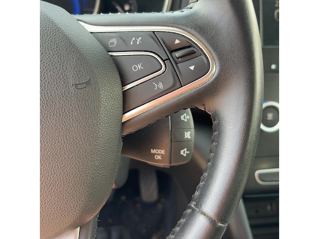 Personenauto, renault, megane - afbeelding 18 van  35