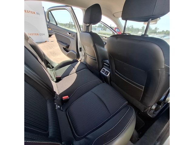 Personenauto, renault, megane - afbeelding 31 van  54