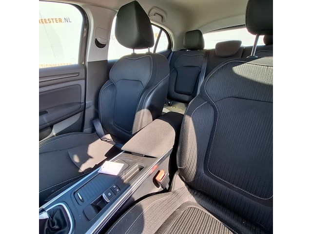 Personenauto, renault, megane - afbeelding 31 van  62