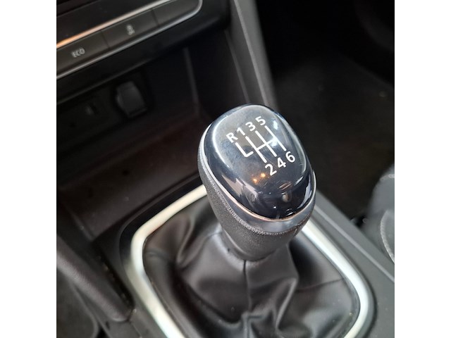 Personenauto, renault, megane - afbeelding 30 van  64